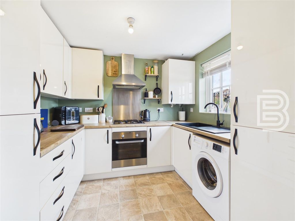Property photo 3 of 19 Cam03823G0-Pr0164-Still009.Jpg
