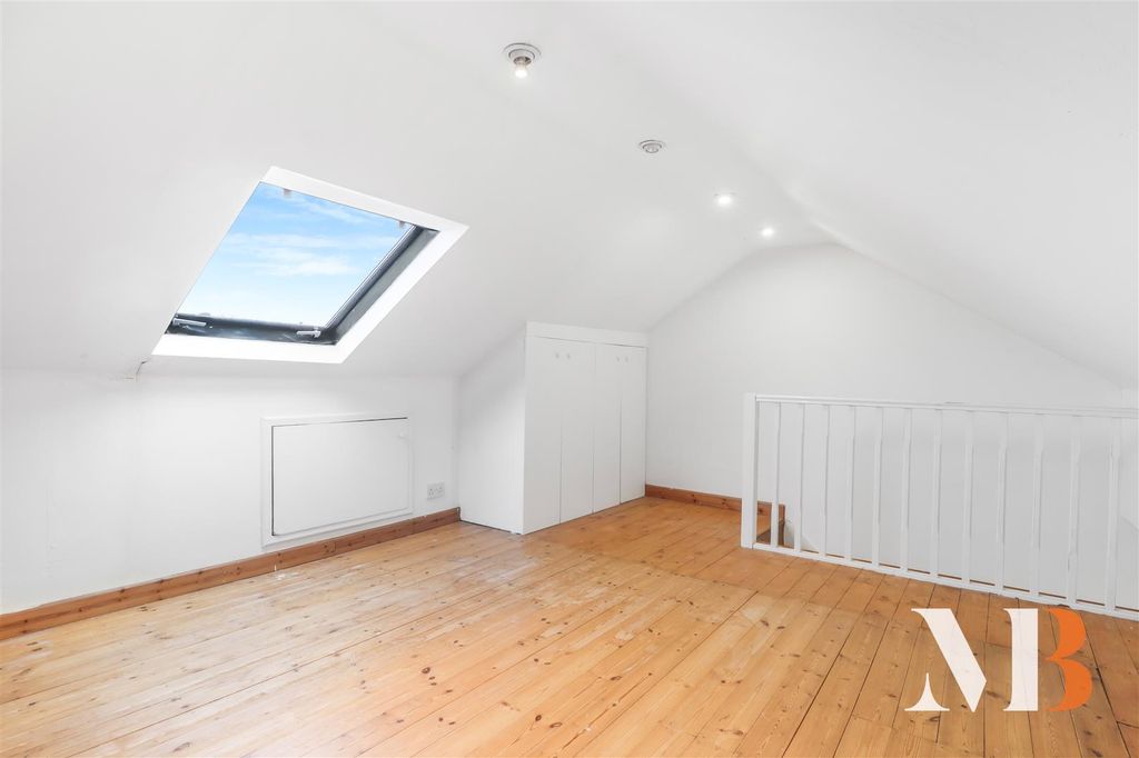 Property photo 1 of 33 Lowther-4.Jpg