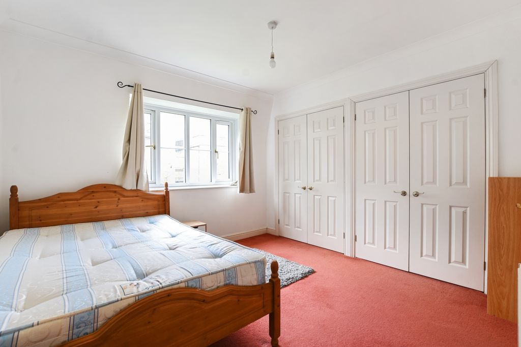 Property photo 3 of 8 Photo 2