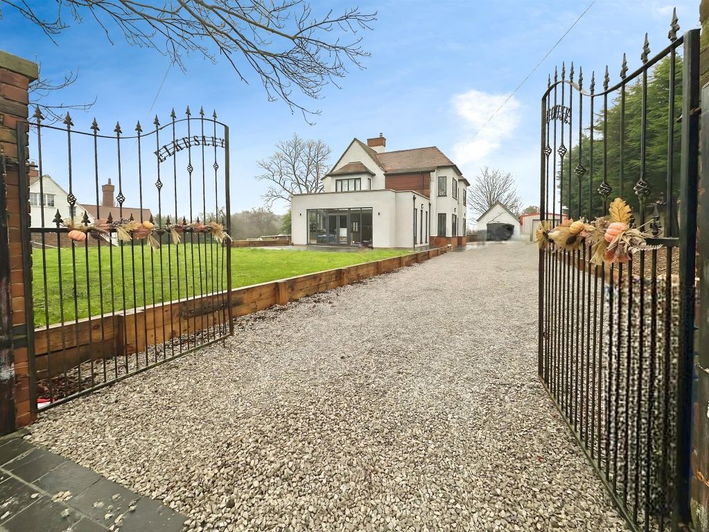 Property photo 1 of 30