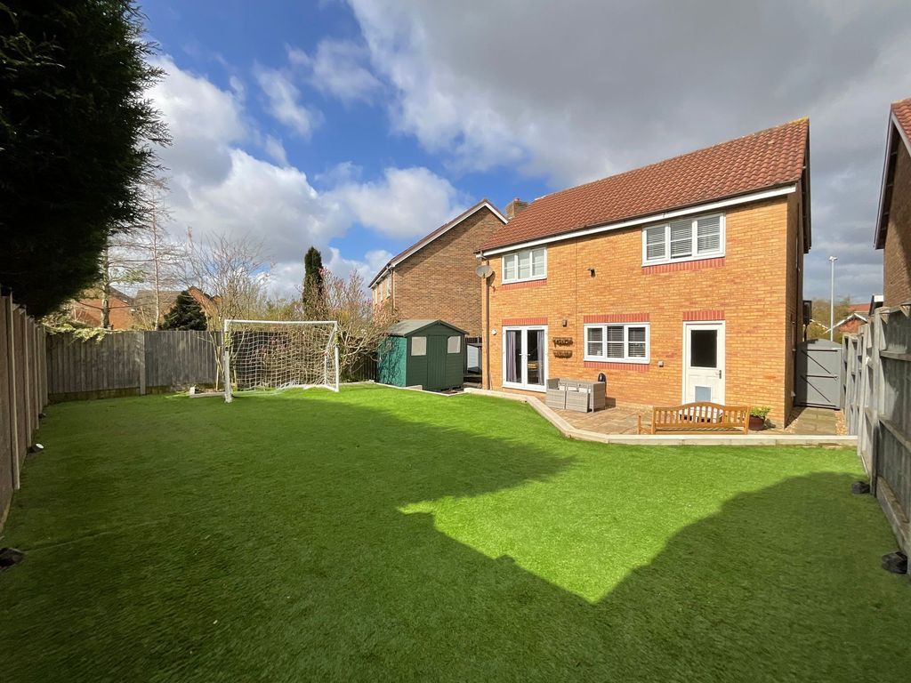 Property photo 1 of 28