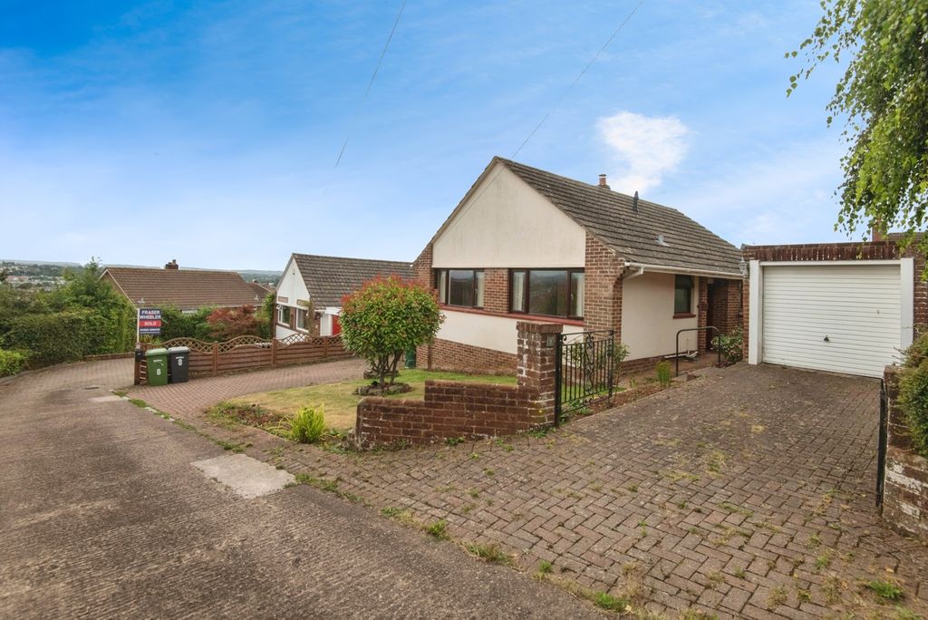 Property photo 1 of 17 Photo
