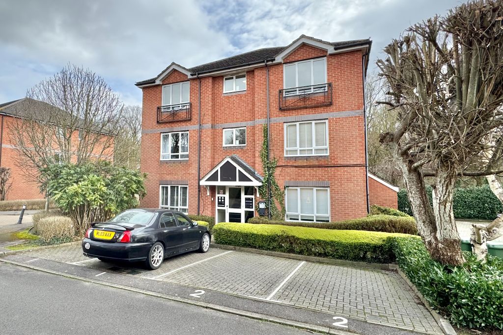 Property photo 1 of 10 Front