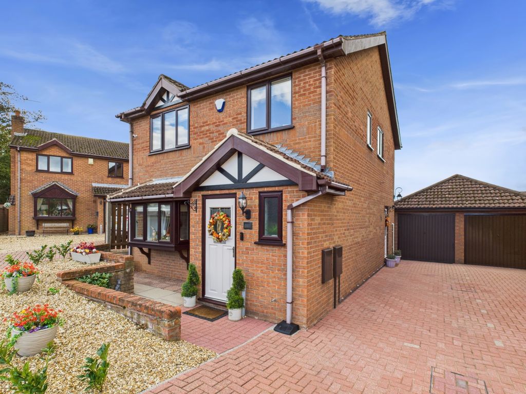 Property photo 1 of 31 Cam04233G0-Pr0037-Still041