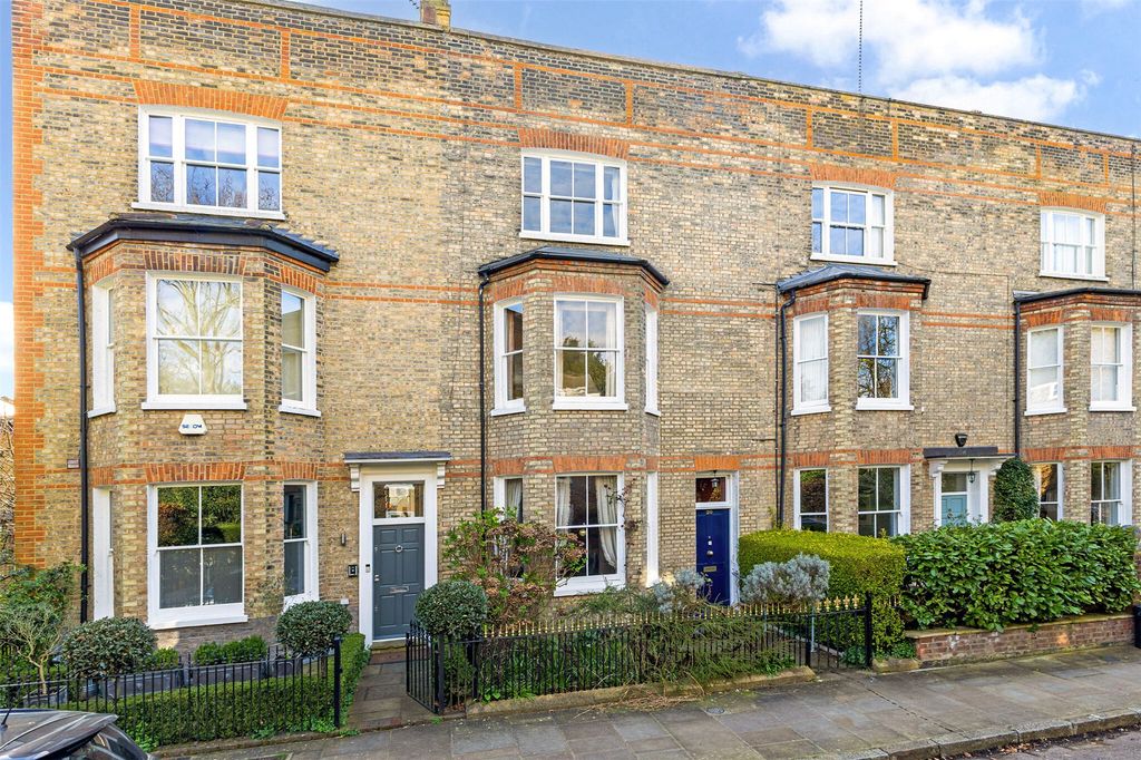 Property photo 2 of 28 Picture No. 04