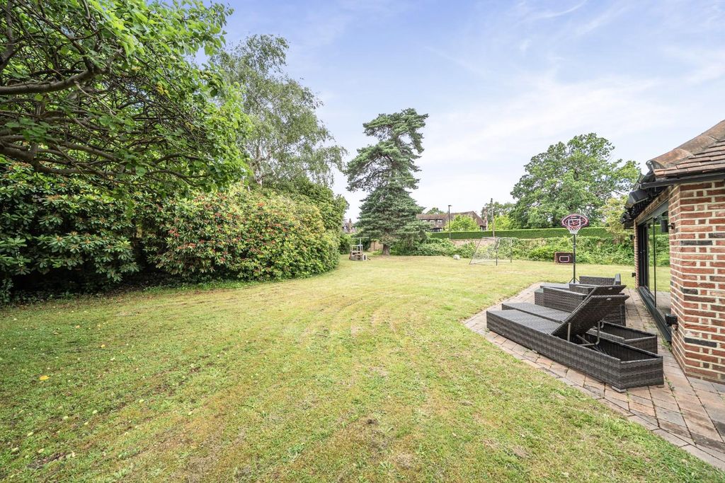 Property photo 3 of 19