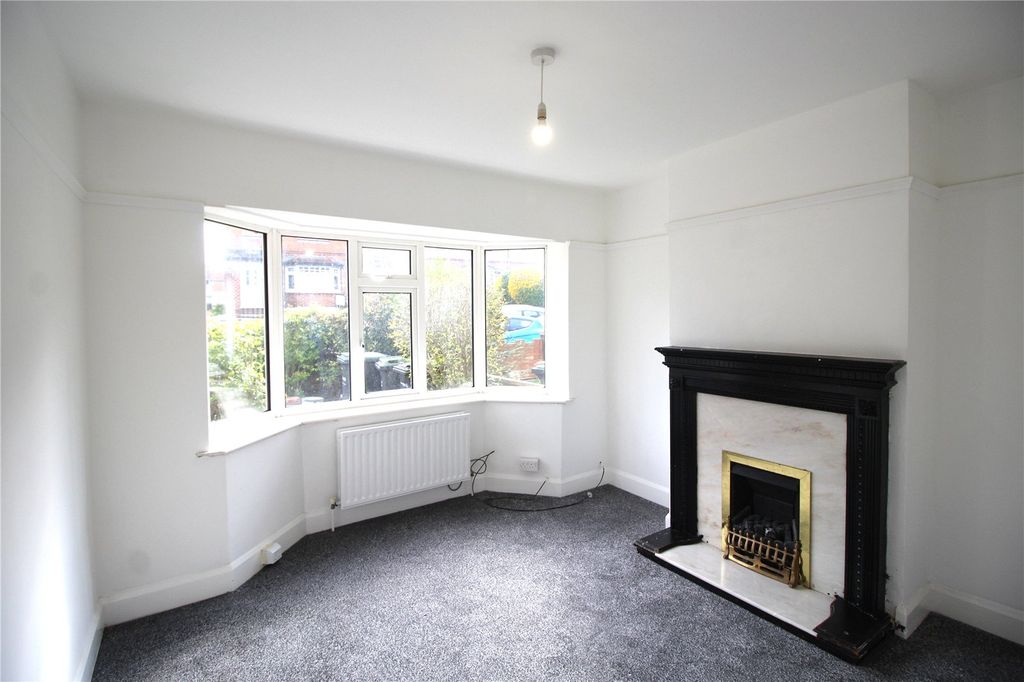 Property photo 3 of 11 Picture No. 16