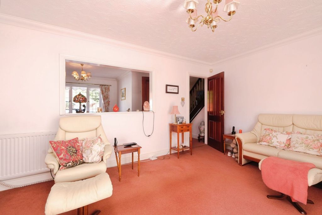 Property photo 3 of 16