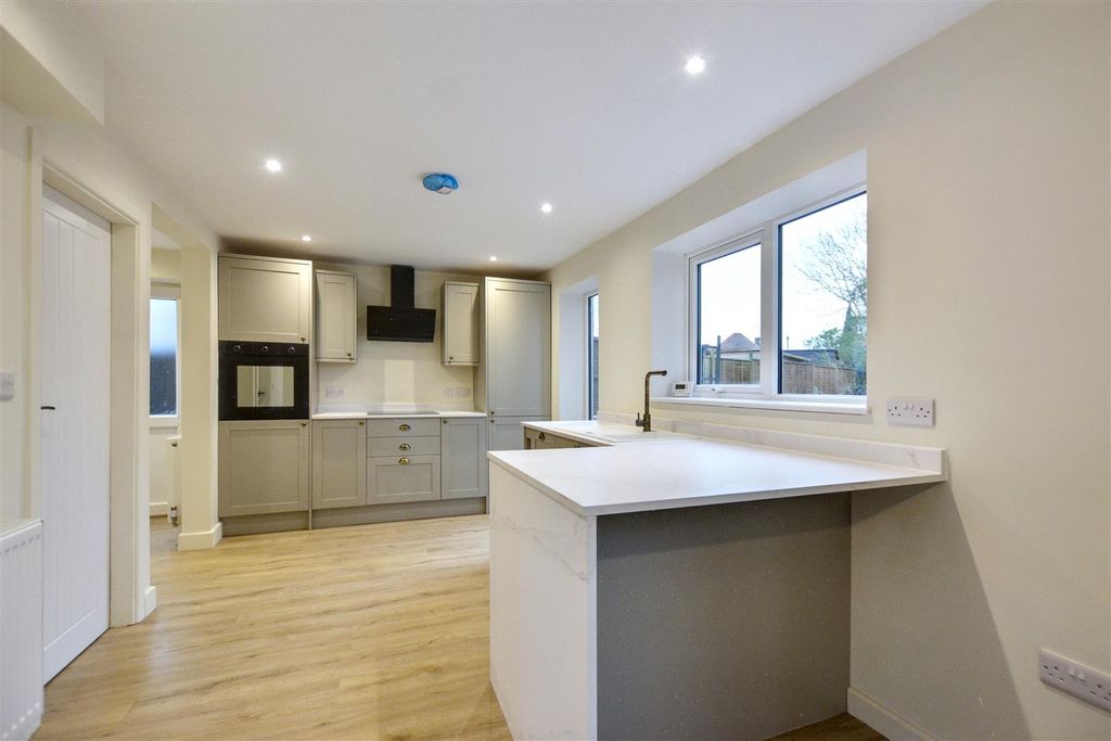 Property photo 1 of 39 Kitchen_2.Jpeg