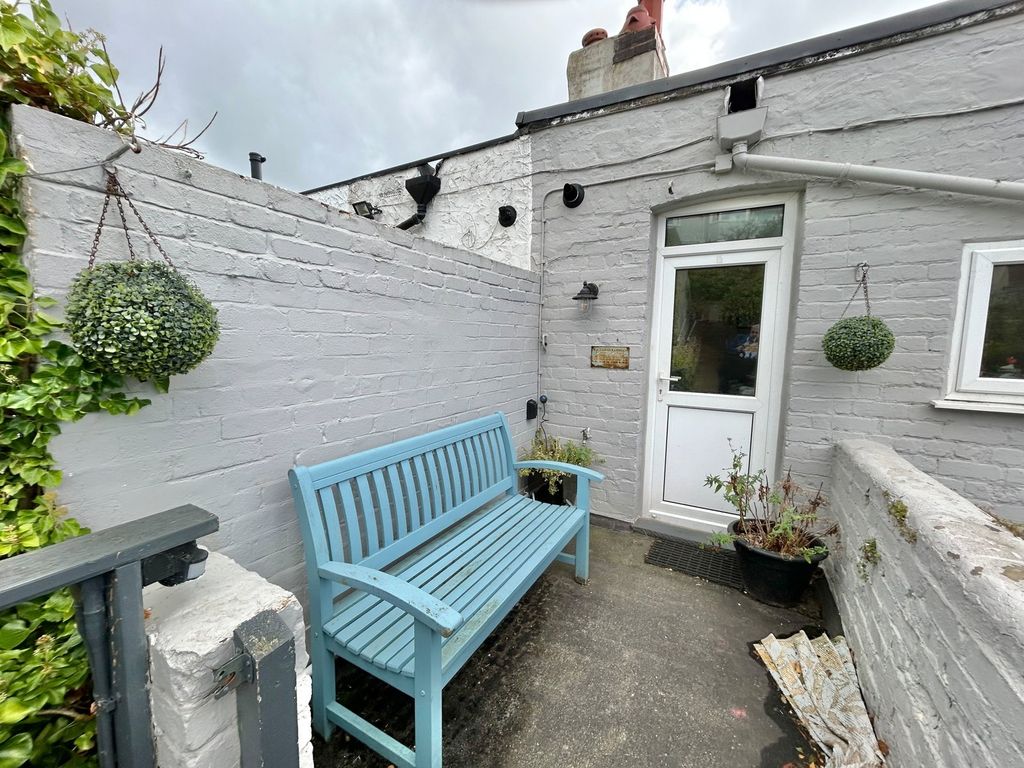 Additional image 19 of 2 bed flat for saleStation Road, Deganwy, Conwy LL31