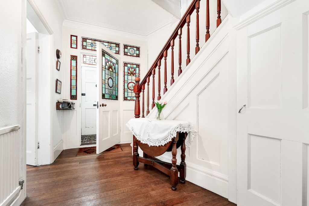 Property photo 2 of 17 Hall
