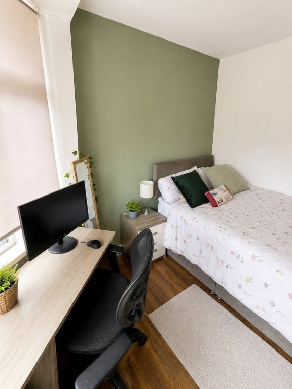 Property photo 2 of 13 9738075.Png