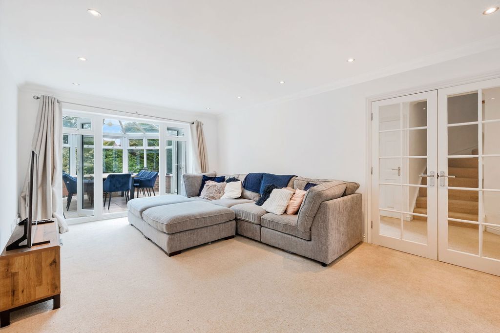Additional image 5 of 4 bed detached house for saleLincolns Mead, Lingfield RH7