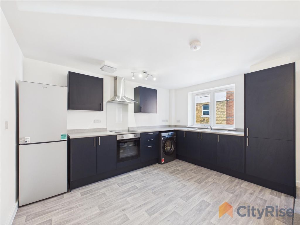 Property photo 3 of 7 Cam04515G0-Pr0157-Still004.Jpg