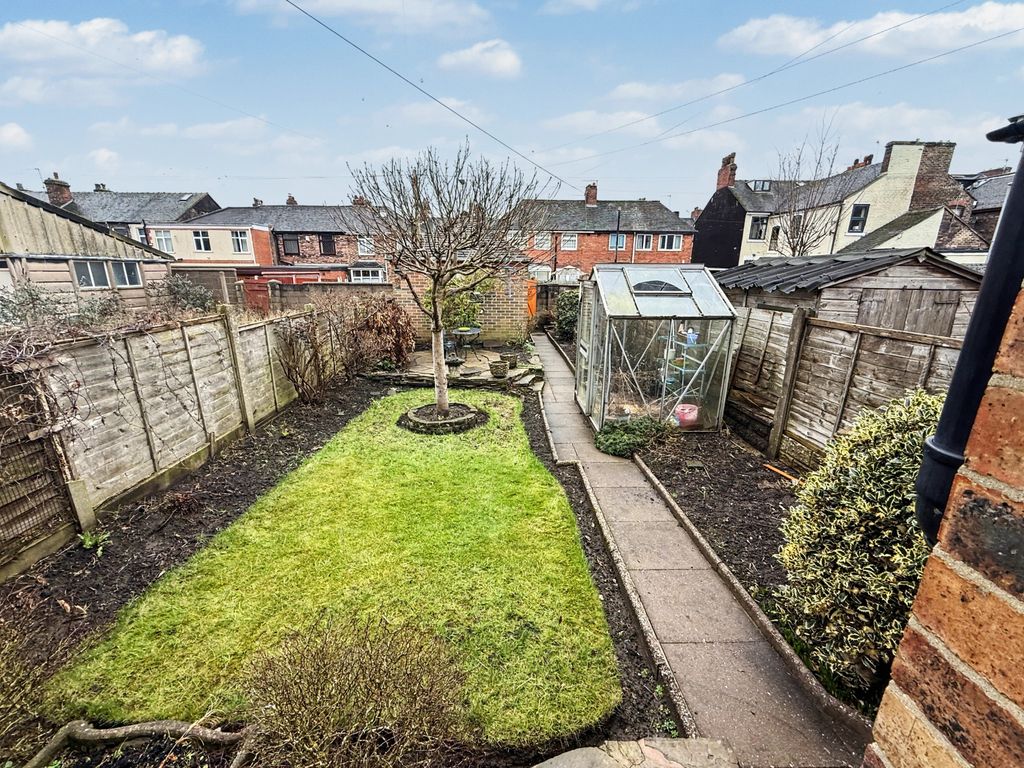 Property photo 3 of 13