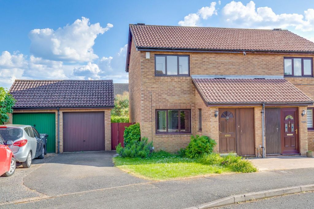 Property photo 1 of 12