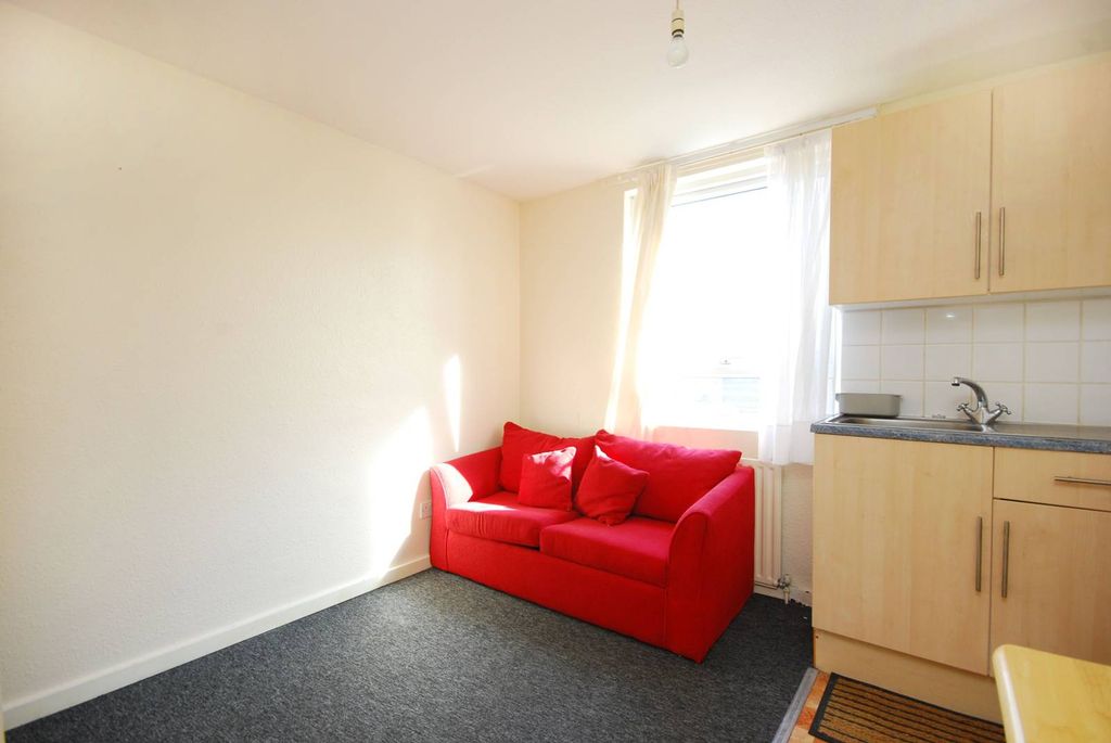 Property photo 3 of 3