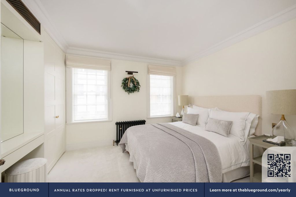 Property photo 3 of 17 Bedroom