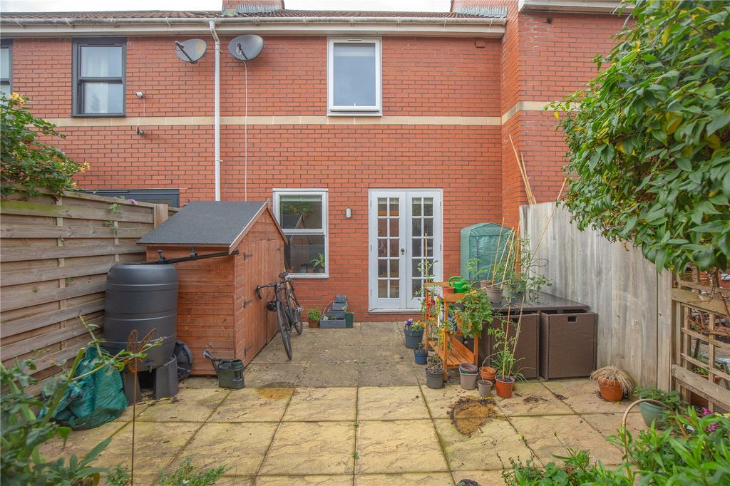 Property photo 3 of 18 Picture No. 33