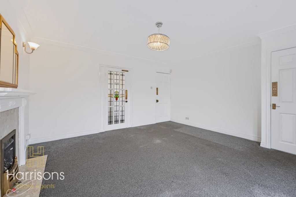 Property photo 3 of 28 6095275