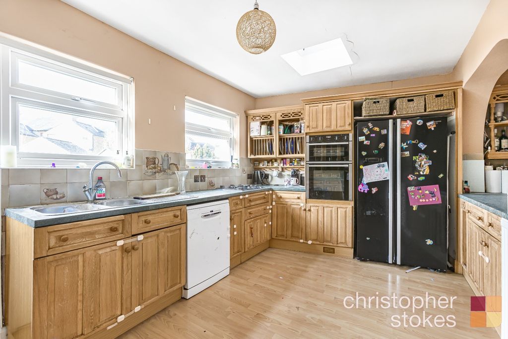 Property photo 3 of 17 4209712