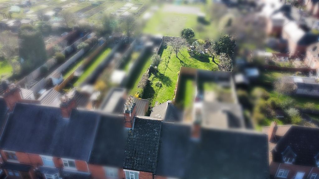 Property photo 2 of 16 Overview.Jpeg