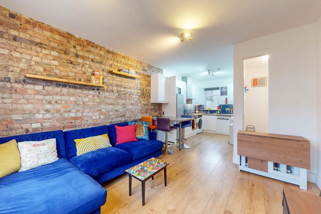 Property photo 3 of 7