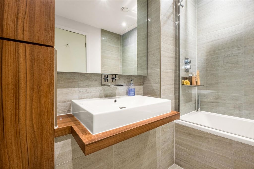 Additional image 29 of 3 bed flat to rentPalmeira Avenue, Hove BN3