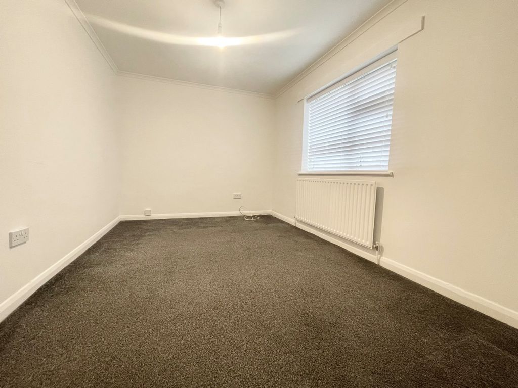 Property photo 2 of 7 Picture 2