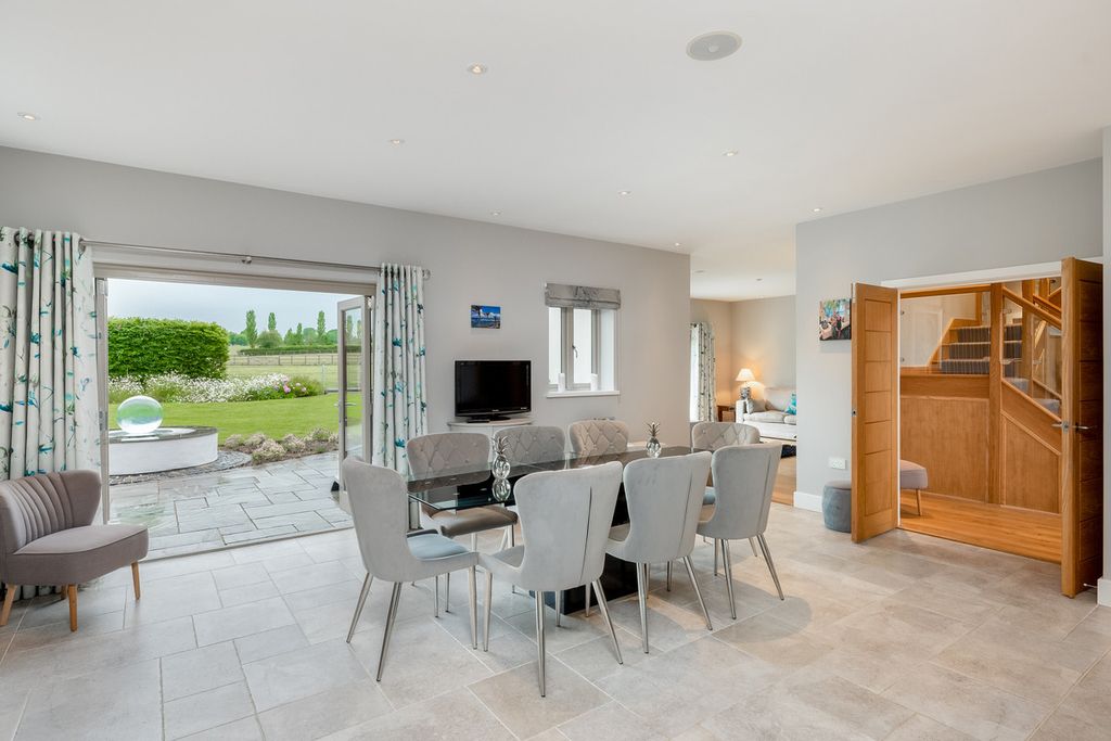 Additional image 9 of 6 bed equestrian for saleFosse Way, Ettington, Stratford-Upon-Avon Warwickshire CV37
