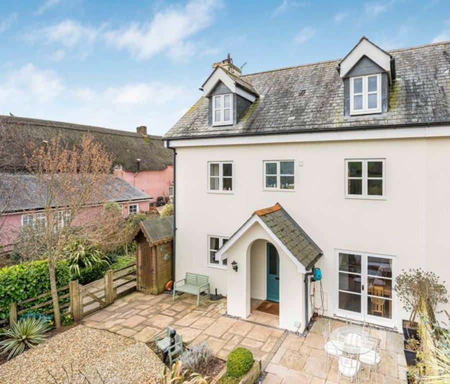 Property photo 1 of 30