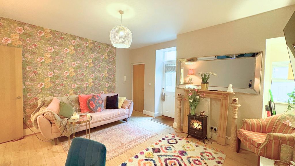 Property photo 2 of 8 T2.Png