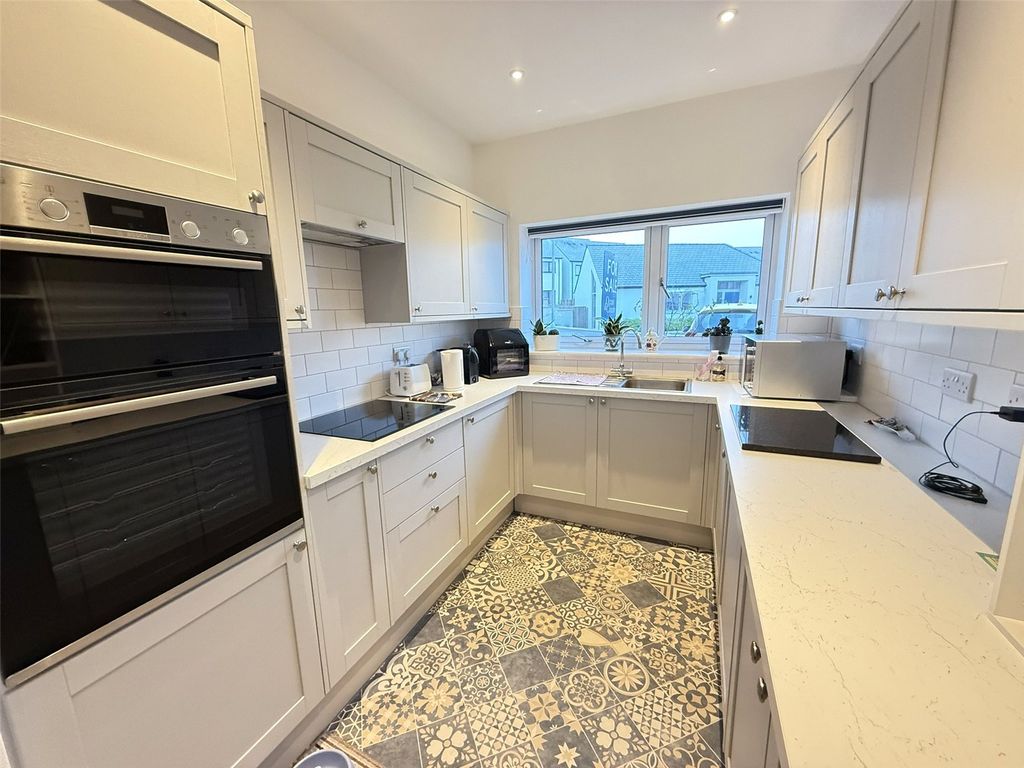 Property photo 3 of 26 Picture No. 12