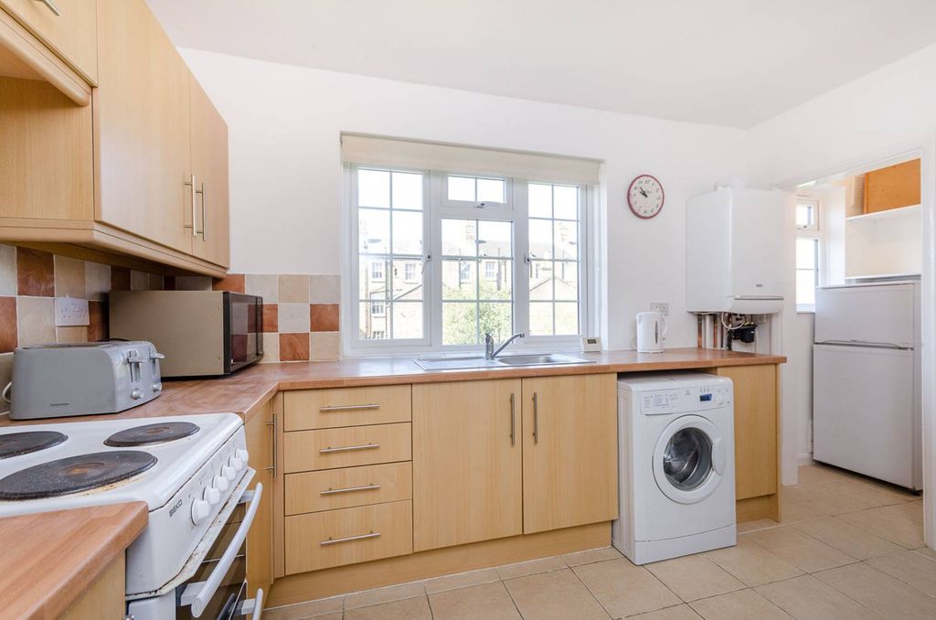 Property photo 3 of 7