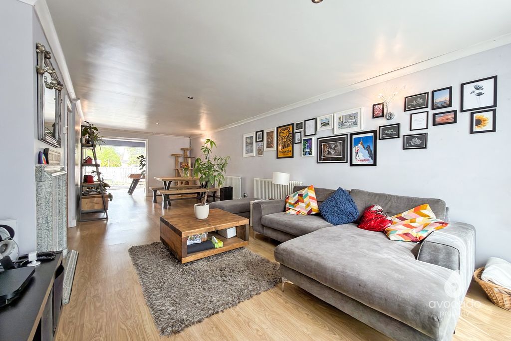 Property photo 3 of 15 4960924