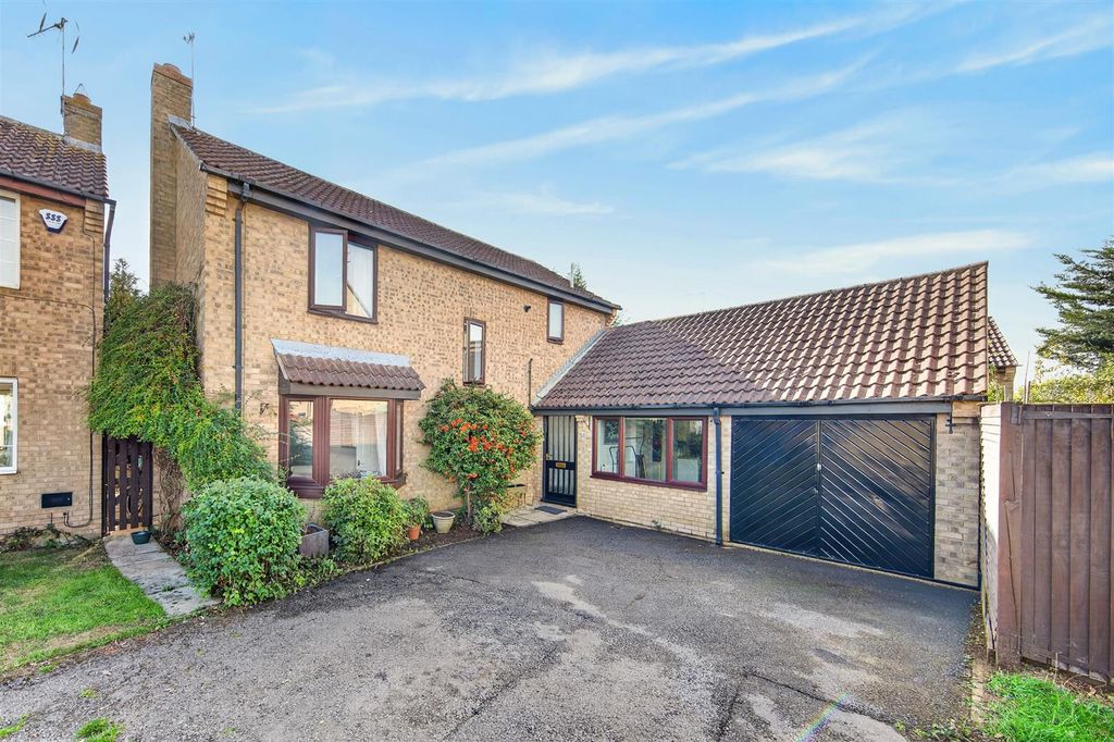 Property photo 1 of 17 58Greshamdrweb02.Jpg