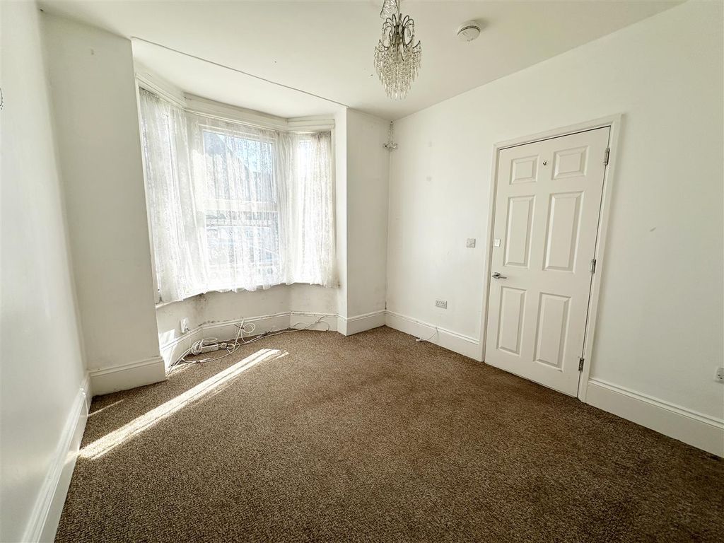 Property photo 2 of 19 Front Reception Room