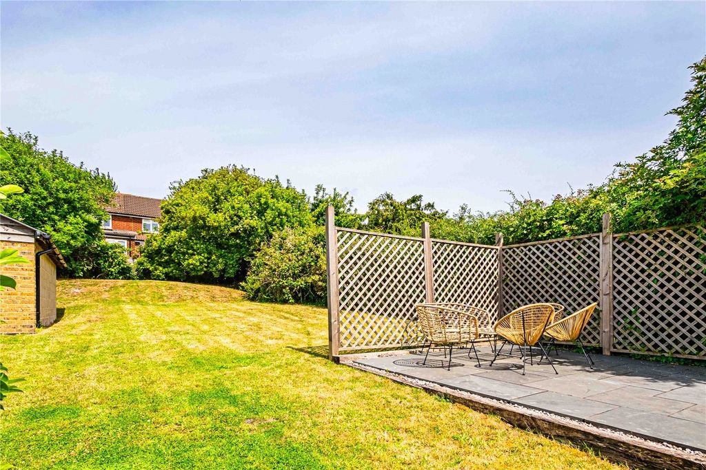 Property photo 3 of 28 Picture No. 48