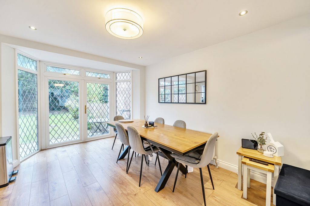 Property photo 3 of 20 1360517-4-68E9341...