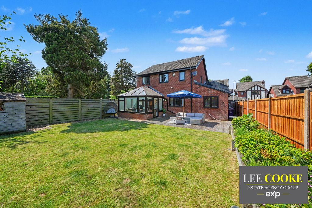 Property photo 2 of 49