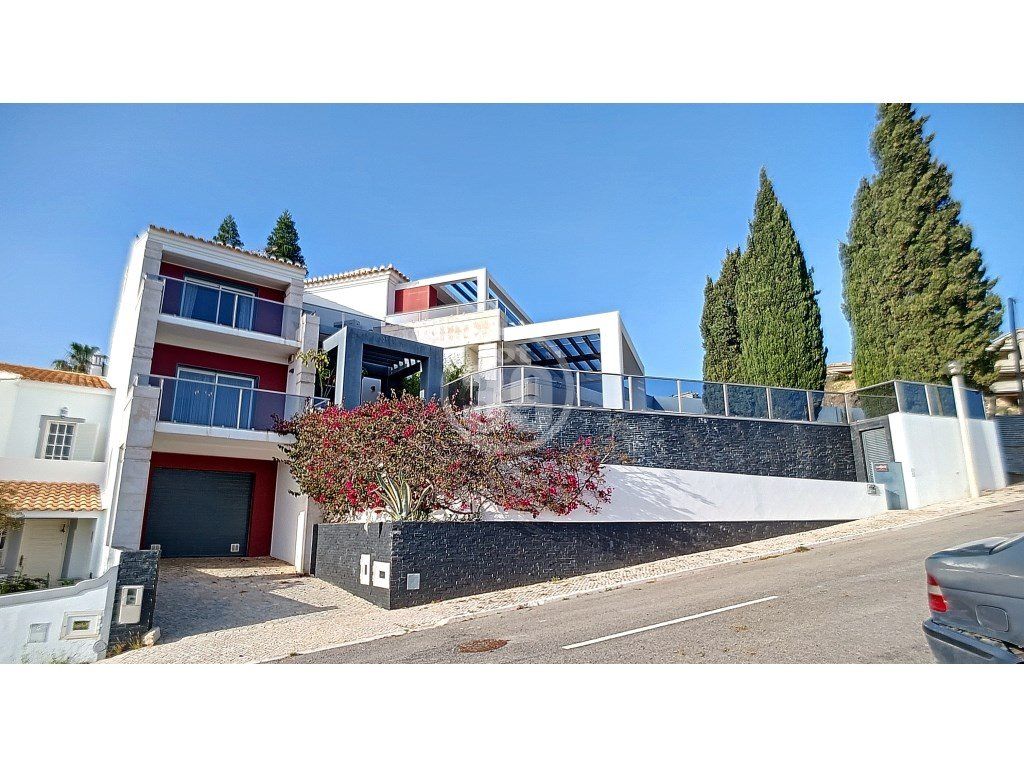 Property photo 1 of 41 Stunning Villa With Sea Views, Pool And Garage - Marina De Albufeira