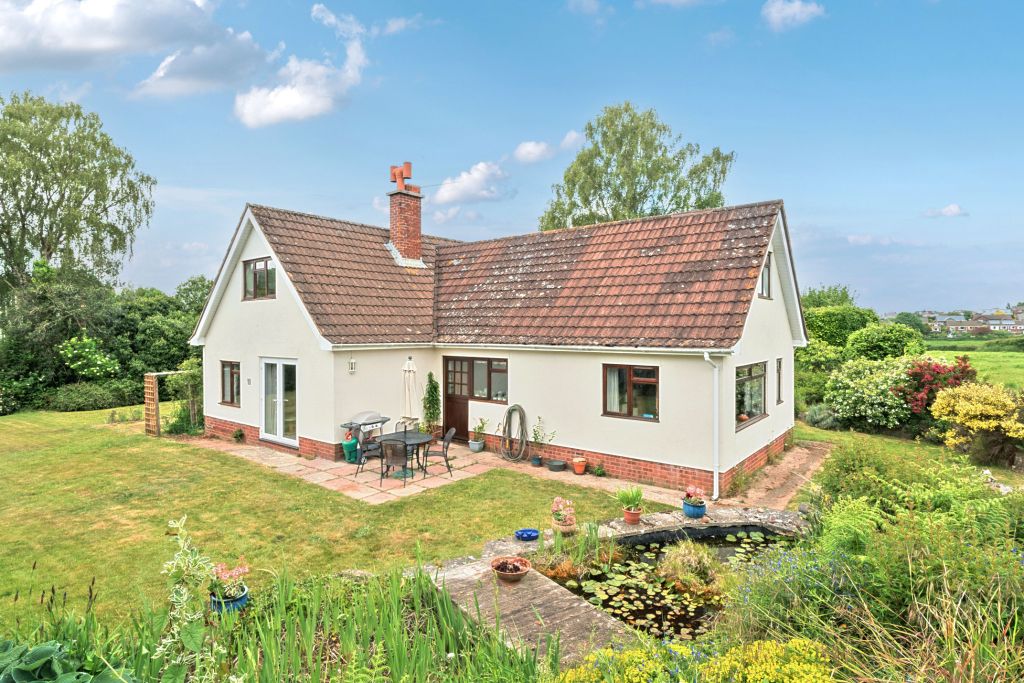 Property photo 2 of 38