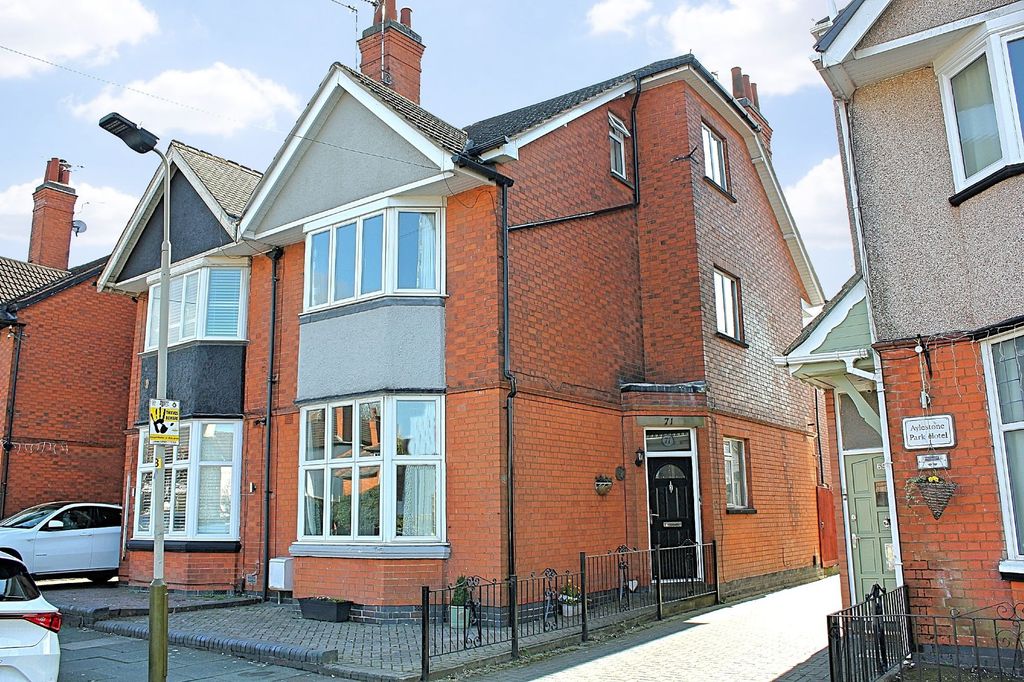 Property photo 1 of 26