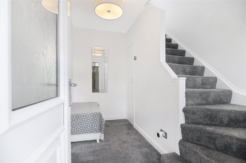 Property photo 2 of 19 Hall