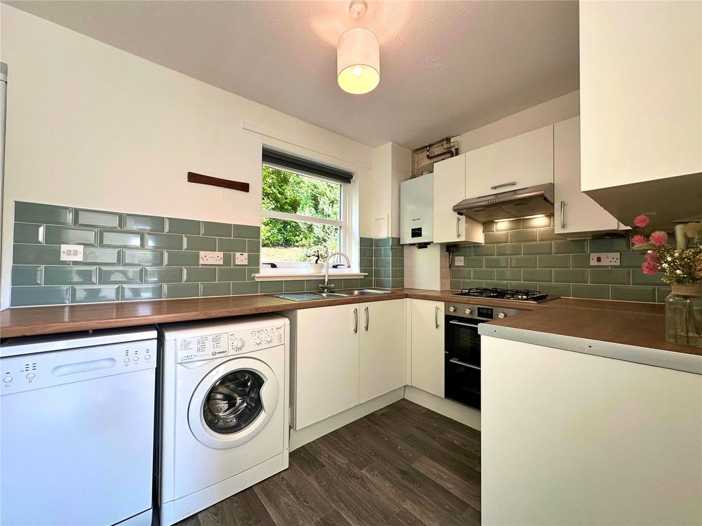 Property photo 3 of 23 Kitchen