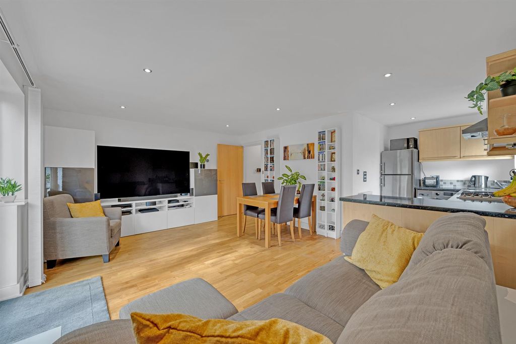 Property photo 2 of 16 Dsc_4062.Jpg