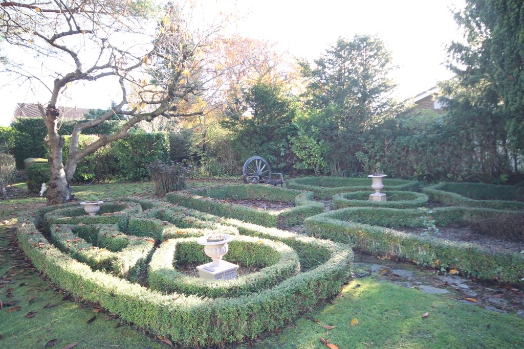 Property photo 3 of 7 Img_7907