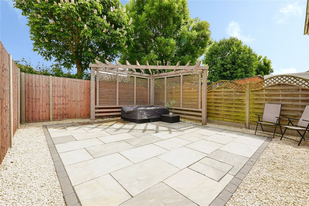 Property photo 2 of 15 Picture No. 13