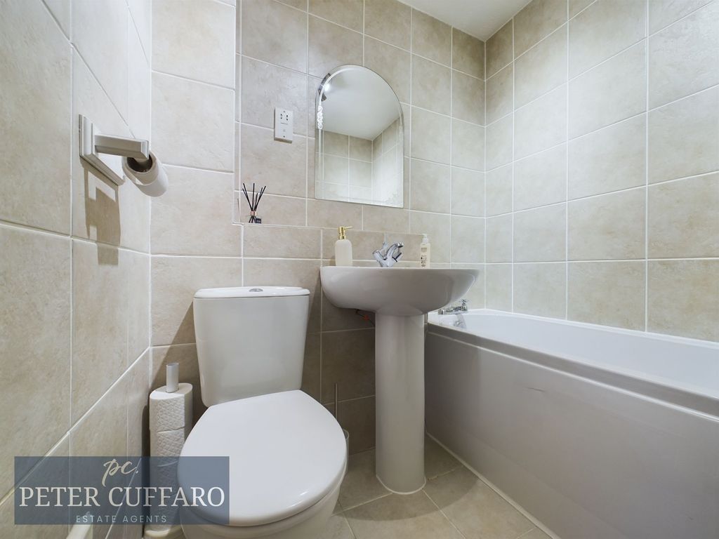 Property photo 3 of 12