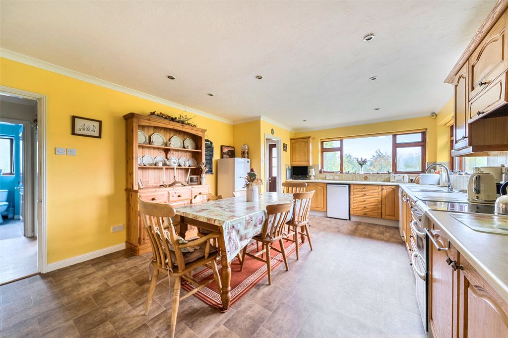 Property photo 3 of 35 3 - Picture No. 02